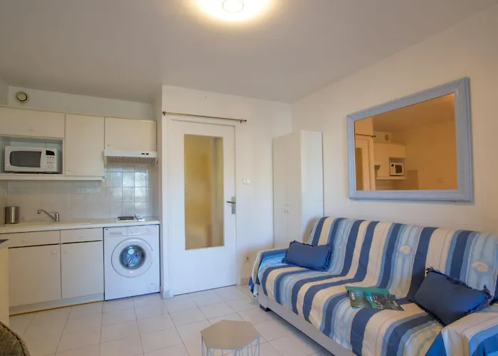 Appartement Les Regates-4 By Interhome