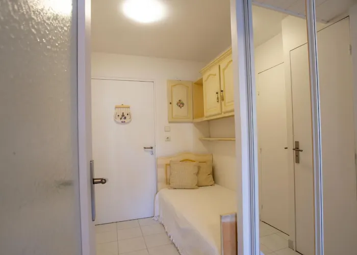 Les Regates-4 By Interhome * Hyères