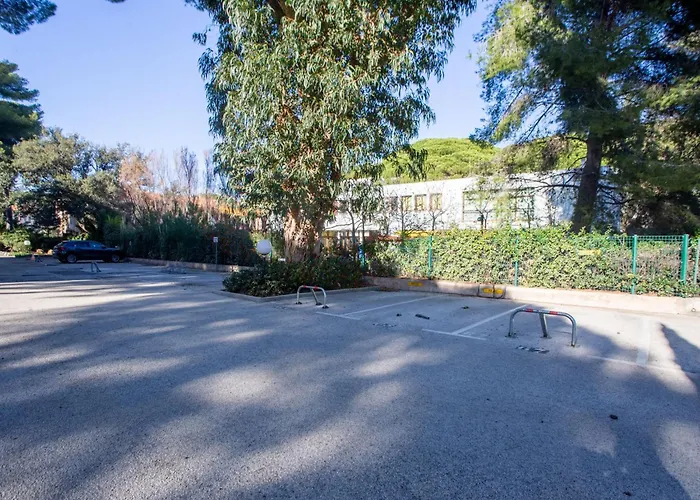 Appartement Les Regates-4 By Interhome Hyères